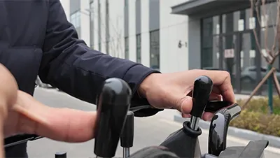 Minicarregadeira skid steer S390