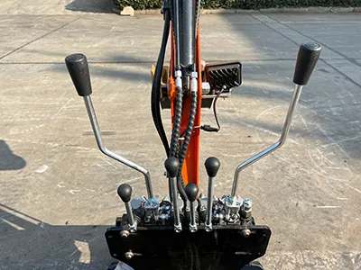 Mini escavadeira de esteiras KV08